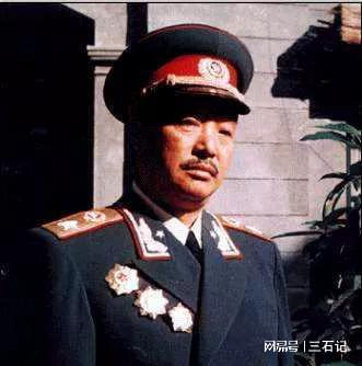 次被捕入狱威武不屈终成开国元帅尊龙AG网站两把菜刀闹革命三(图6)